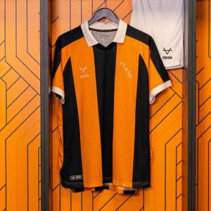 26/27 Hull City Home Kit
